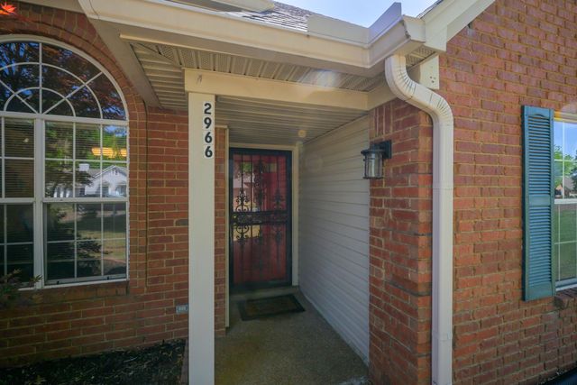 2966 LAUREN DR, Bartlett, TN 38133