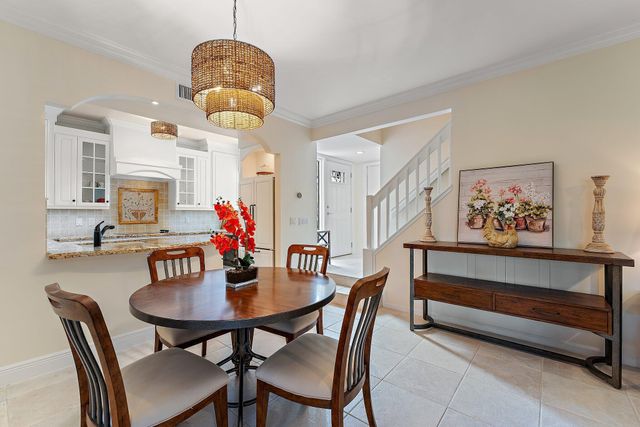 2905 Fairway Drive N, Jupiter, FL 33477