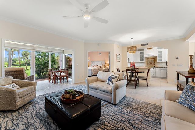 2905 Fairway Drive N, Jupiter, FL 33477