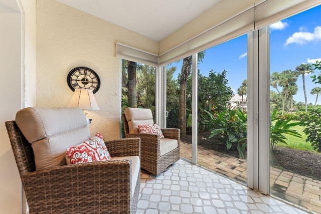 2905 Fairway Drive N, Jupiter, FL 33477