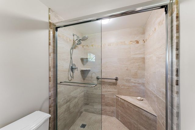 2905 Fairway Drive N, Jupiter, FL 33477