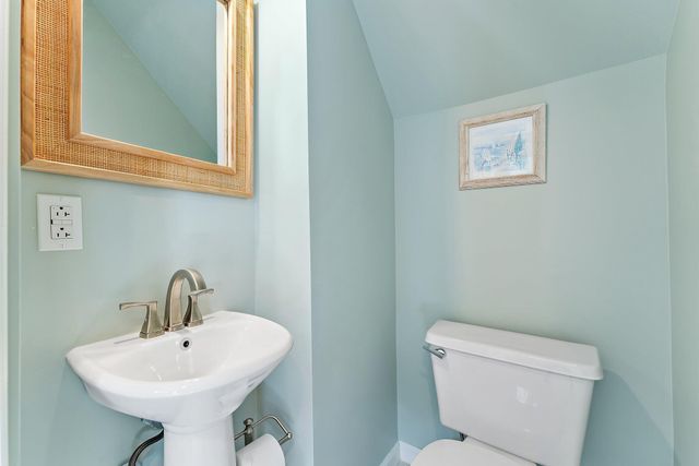 2905 Fairway Drive N, Jupiter, FL 33477