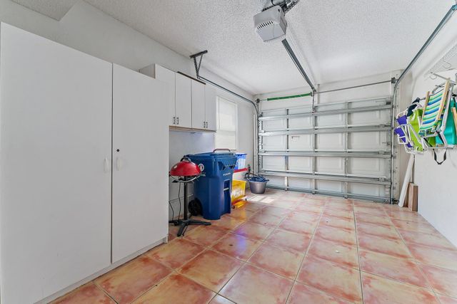 2905 Fairway Drive N, Jupiter, FL 33477