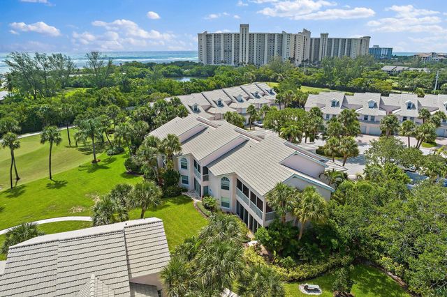 2905 Fairway Drive N, Jupiter, FL 33477