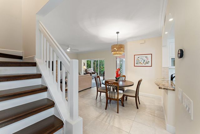 2905 Fairway Drive N, Jupiter, FL 33477