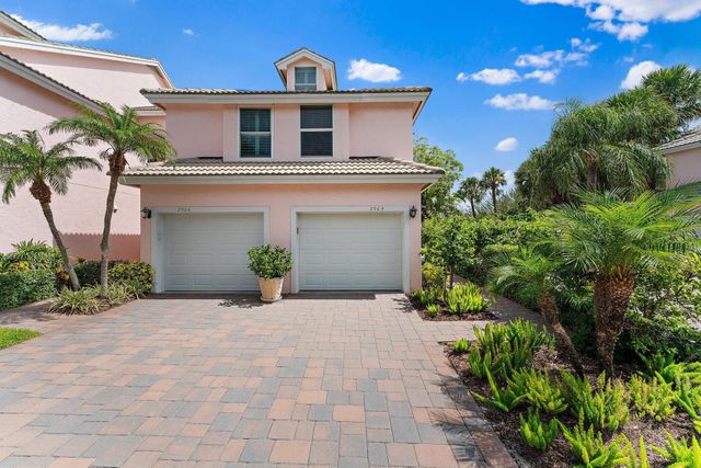 2905 Fairway Drive N, Jupiter, FL 33477