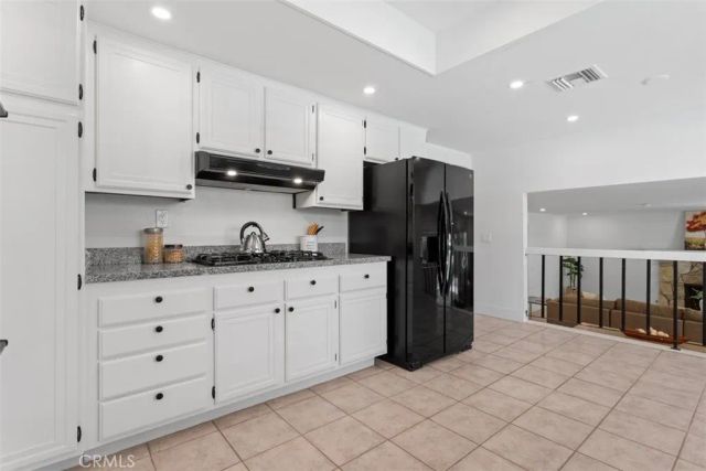 11513 Pala Mesa, Los Angeles, CA 91326