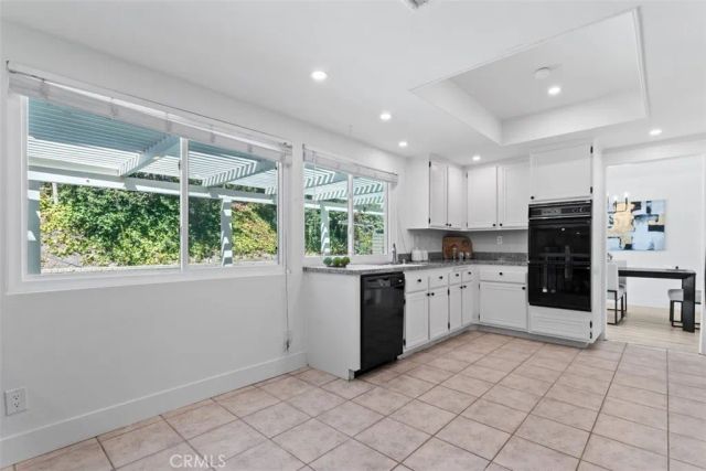 11513 Pala Mesa, Los Angeles, CA 91326
