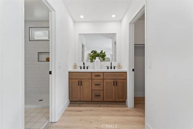 11513 Pala Mesa, Los Angeles, CA 91326