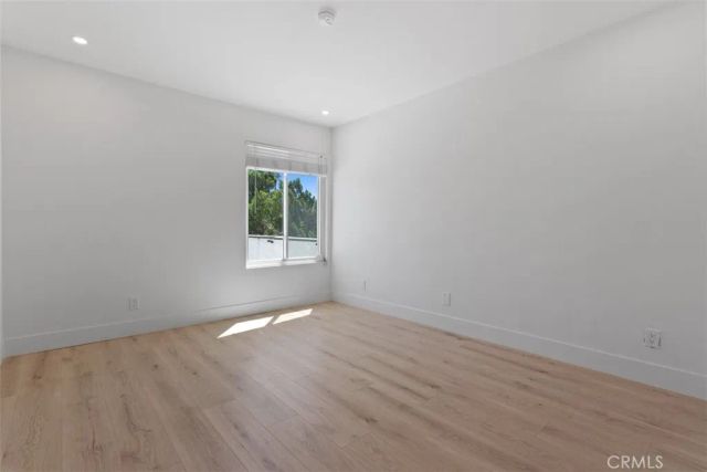 11513 Pala Mesa, Los Angeles, CA 91326