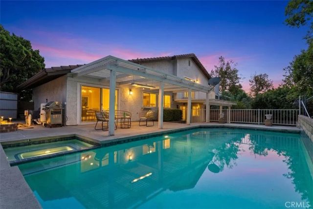 11513 Pala Mesa, Los Angeles, CA 91326