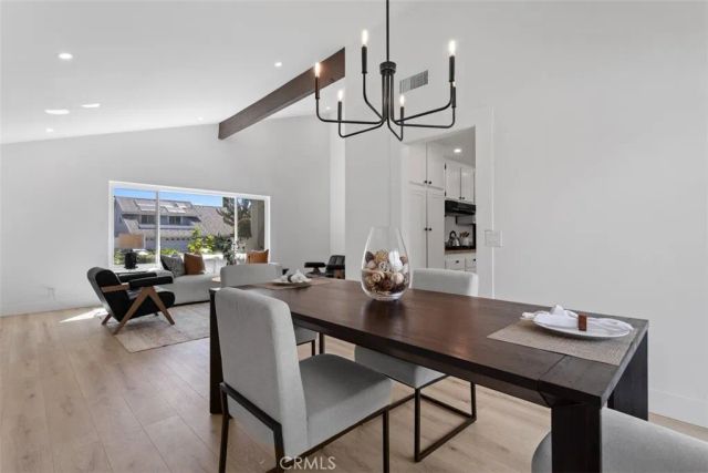 11513 Pala Mesa, Los Angeles, CA 91326
