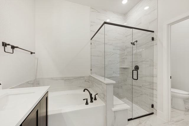 409 Chestnut Lane, Glenn Heights, TX 75154