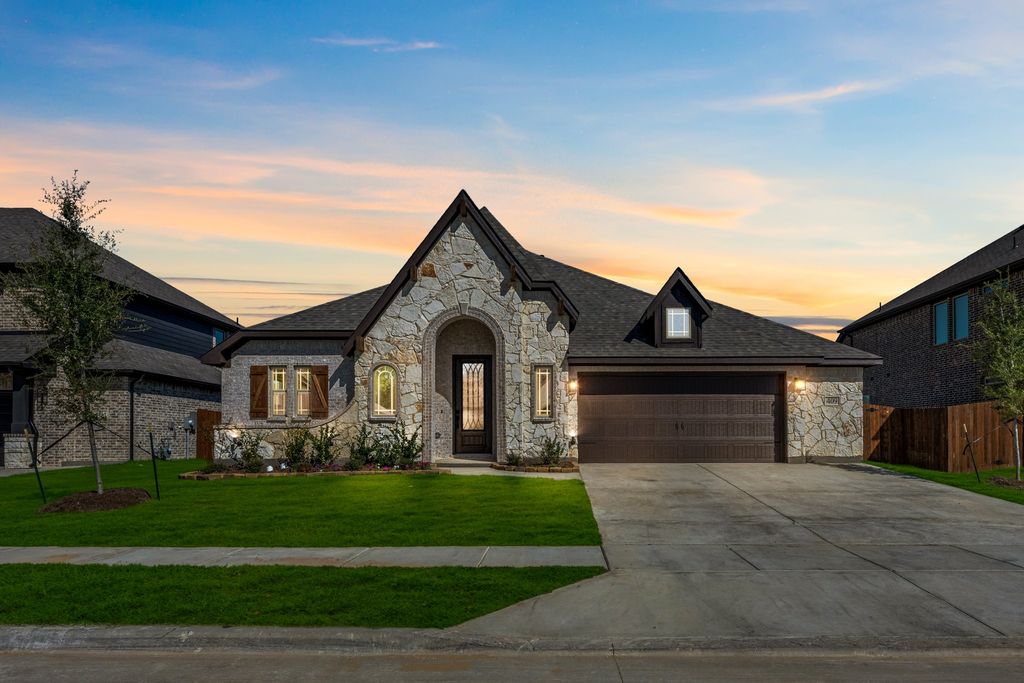 409 Chestnut Lane, Glenn Heights, TX 75154 — photo 2