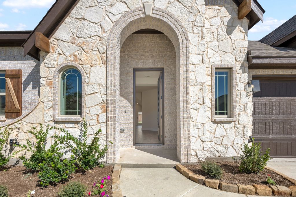 409 Chestnut Lane, Glenn Heights, TX 75154 — photo 4