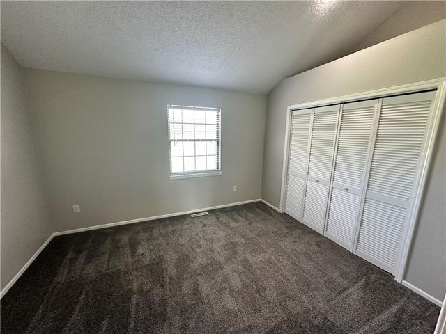 725 SW Liggett Road A, Blue Springs, MO 64015