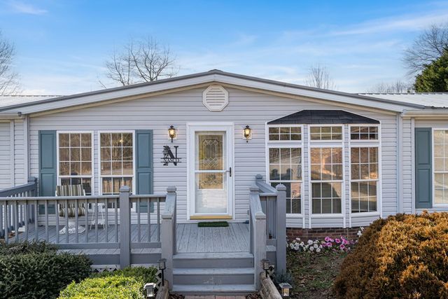 283 Bobcat Lane, Warne, NC 28909