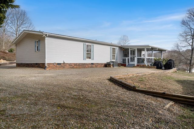 283 Bobcat Lane, Warne, NC 28909