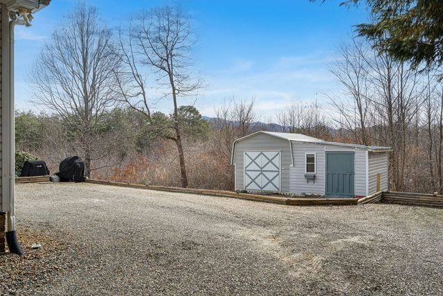 283 Bobcat Lane, Warne, NC 28909