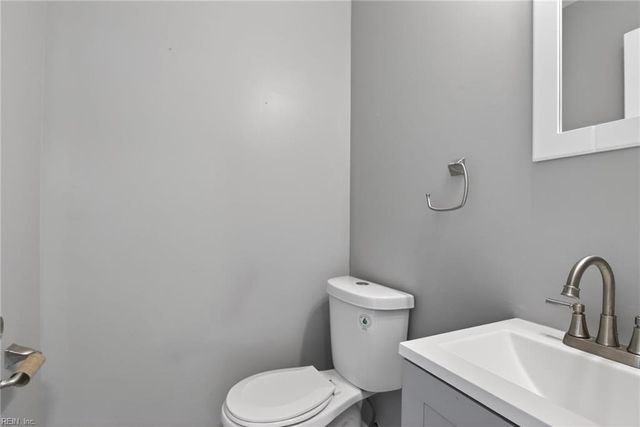 304 Woodland RD, Hampton, VA 23669