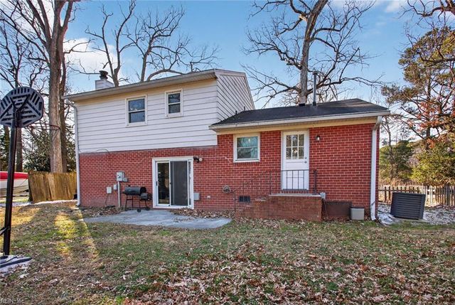 304 Woodland RD, Hampton, VA 23669