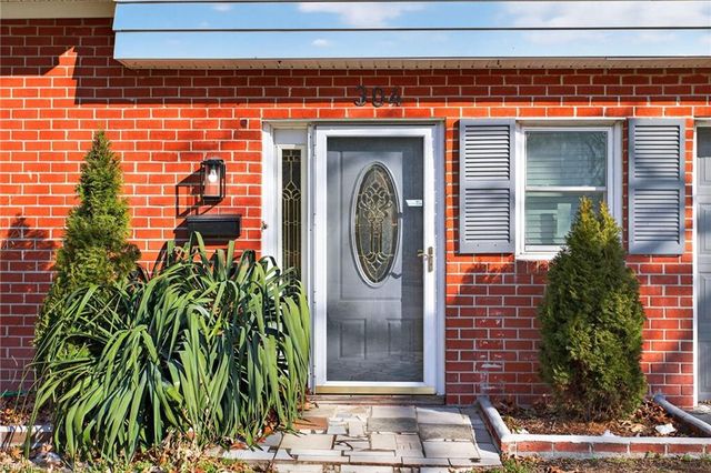 304 Woodland RD, Hampton, VA 23669