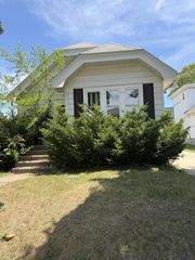 1944 S 89th STREET, West Allis, WI 53227