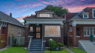 7533 S Eberhart Avenue, Chicago, IL 60619