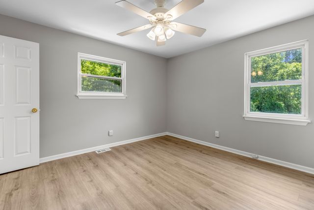 2427 Leann Cir, Chattanooga, TN 37406