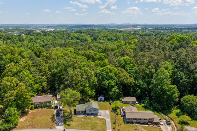 2427 Leann Cir, Chattanooga, TN 37406