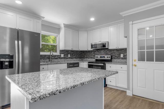 2427 Leann Cir, Chattanooga, TN 37406