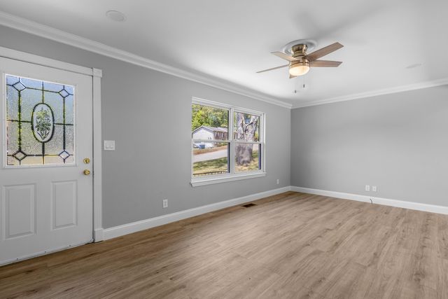 2427 Leann Cir, Chattanooga, TN 37406