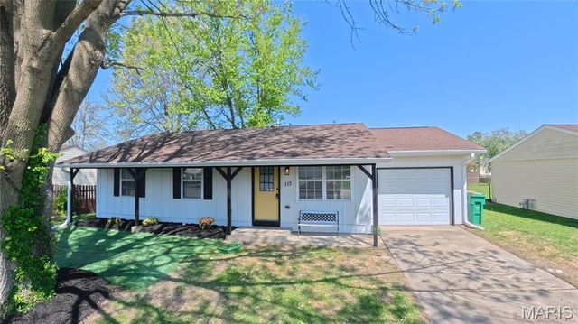 113 Perrottet Drive, Mascoutah, IL 62258