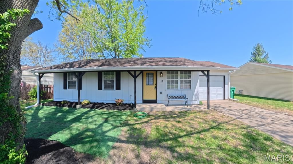 113 Perrottet Drive, Mascoutah, IL 62258
