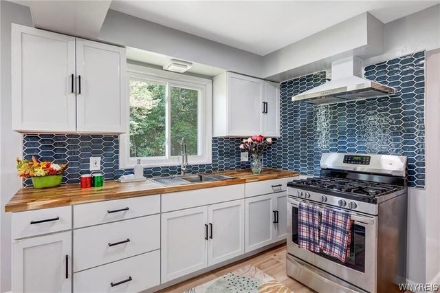 41 Freemont Avenue, Cheektowaga, NY 14043