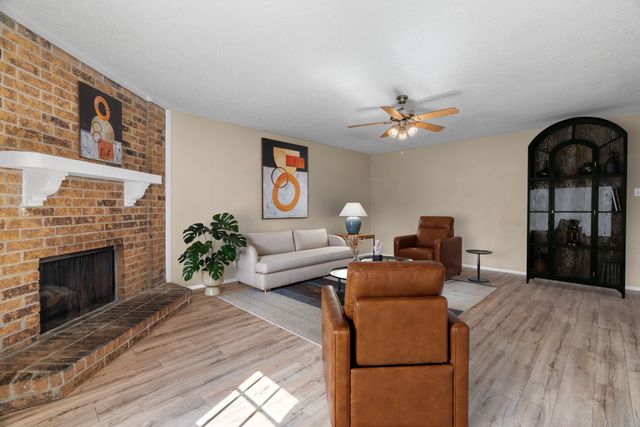 205 Willow Creek Lane, Fort Worth, TX 76134
