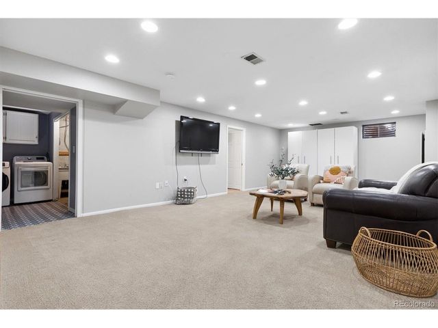 8235 S Jackson St, Centennial, CO 80122