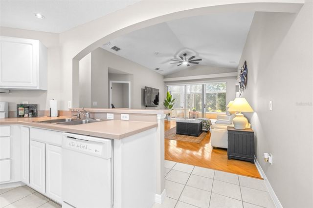 823 CUNNINGHAM DRIVE, Davenport, FL 33837