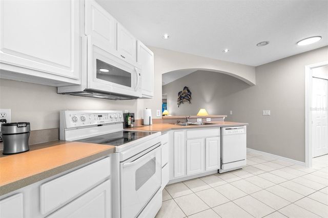 823 CUNNINGHAM DRIVE, Davenport, FL 33837