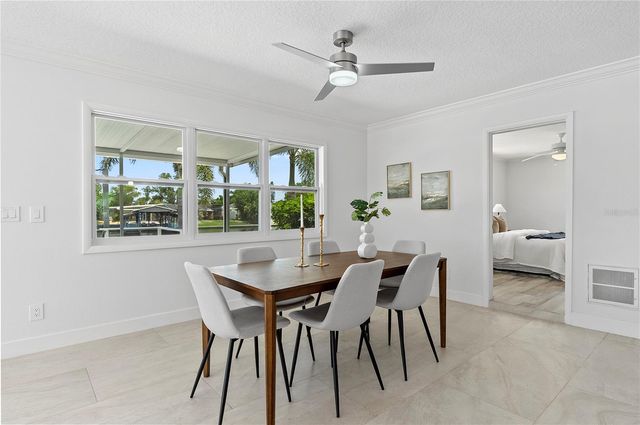 805 LEISEY CIRCLE, Ruskin, FL 33570