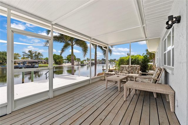 805 LEISEY CIRCLE, Ruskin, FL 33570