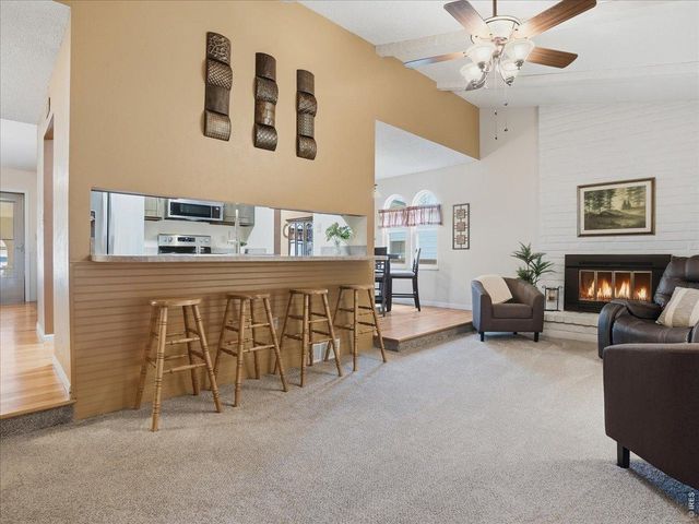 370 10th St, Windsor, CO 80550