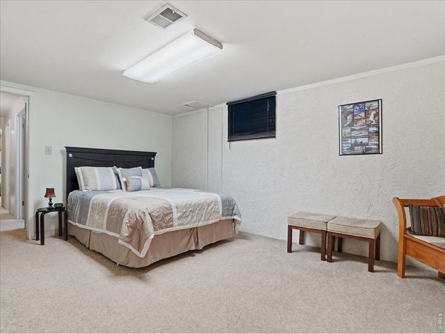 370 10th St, Windsor, CO 80550