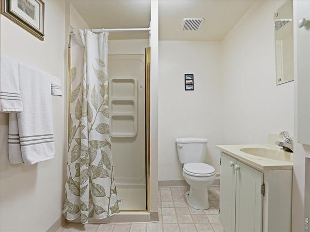 370 10th St, Windsor, CO 80550