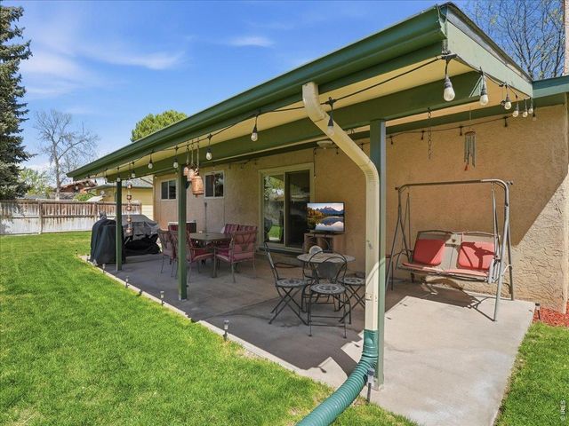 370 10th St, Windsor, CO 80550