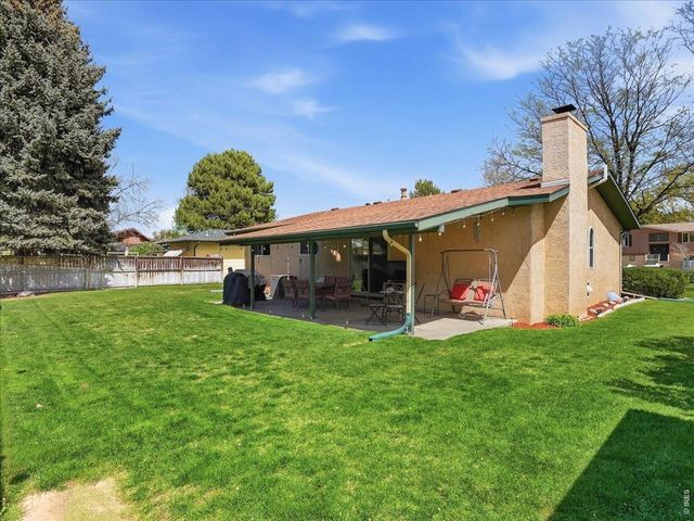 370 10th St, Windsor, CO 80550