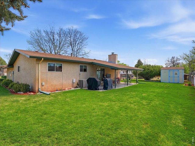 370 10th St, Windsor, CO 80550