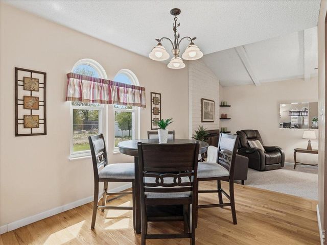 370 10th St, Windsor, CO 80550