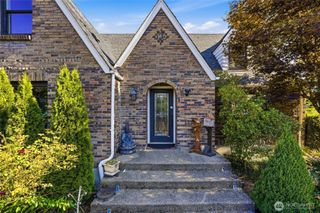 16515 39th Avenue E, Tacoma, WA 98446