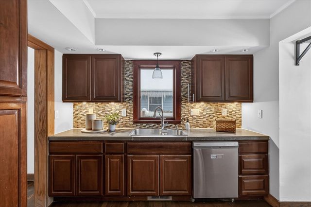 1024 Chatham Street, Grand Rapids, MI 49504